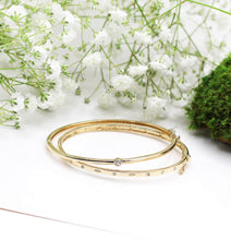 Load image into Gallery viewer, Single Diamond Bangle