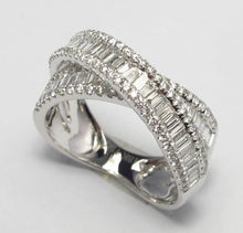 Load image into Gallery viewer, Small Baguette X Ring