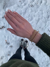 Load image into Gallery viewer, Gold Ball Bracelet
