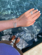 Load image into Gallery viewer, Claw Bracelet